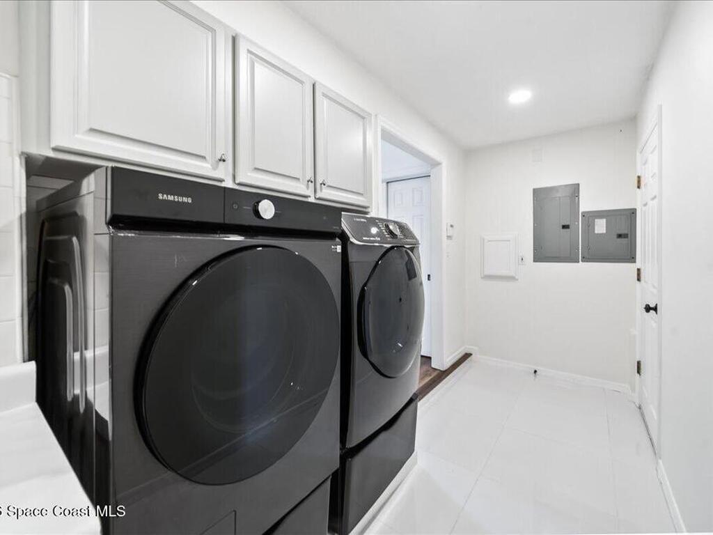 10710 S Tropical Trail, Merritt Island, FL 32952