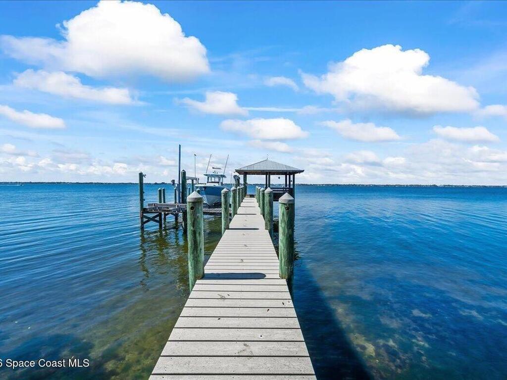 10710 S Tropical Trail, Merritt Island, FL 32952