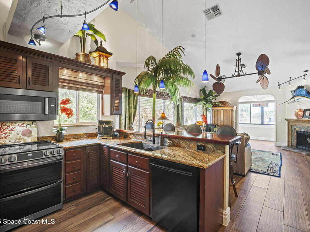 601 Monroe Avenue, Cape Canaveral, FL 32920