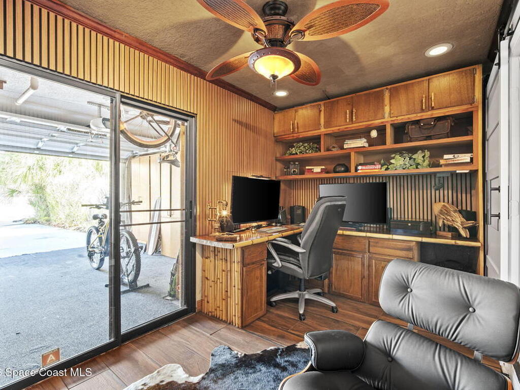 601 Monroe Avenue, Cape Canaveral, FL 32920