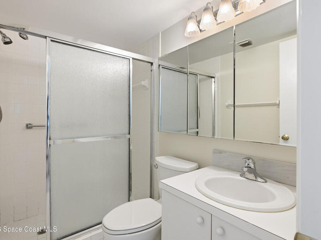 319 N Grove Isle Circle, Vero Beach, FL 32962