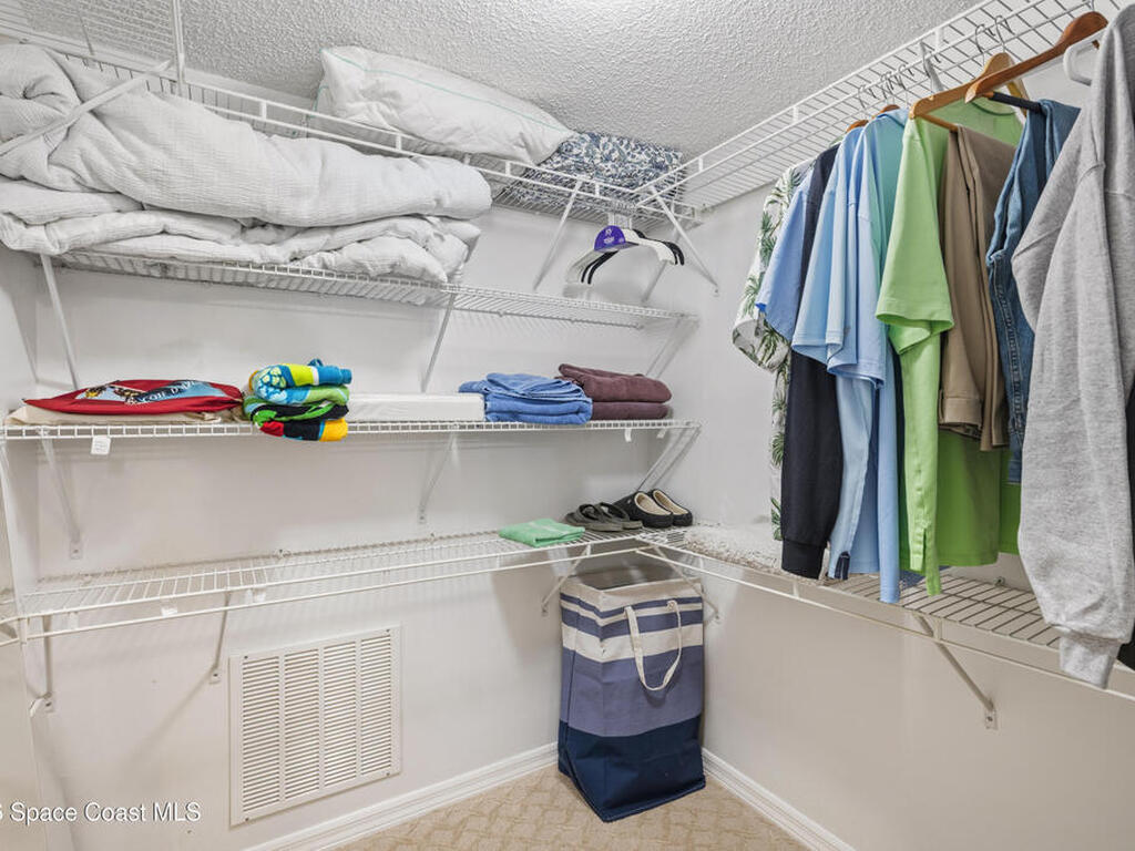 319 N Grove Isle Circle, Vero Beach, FL 32962