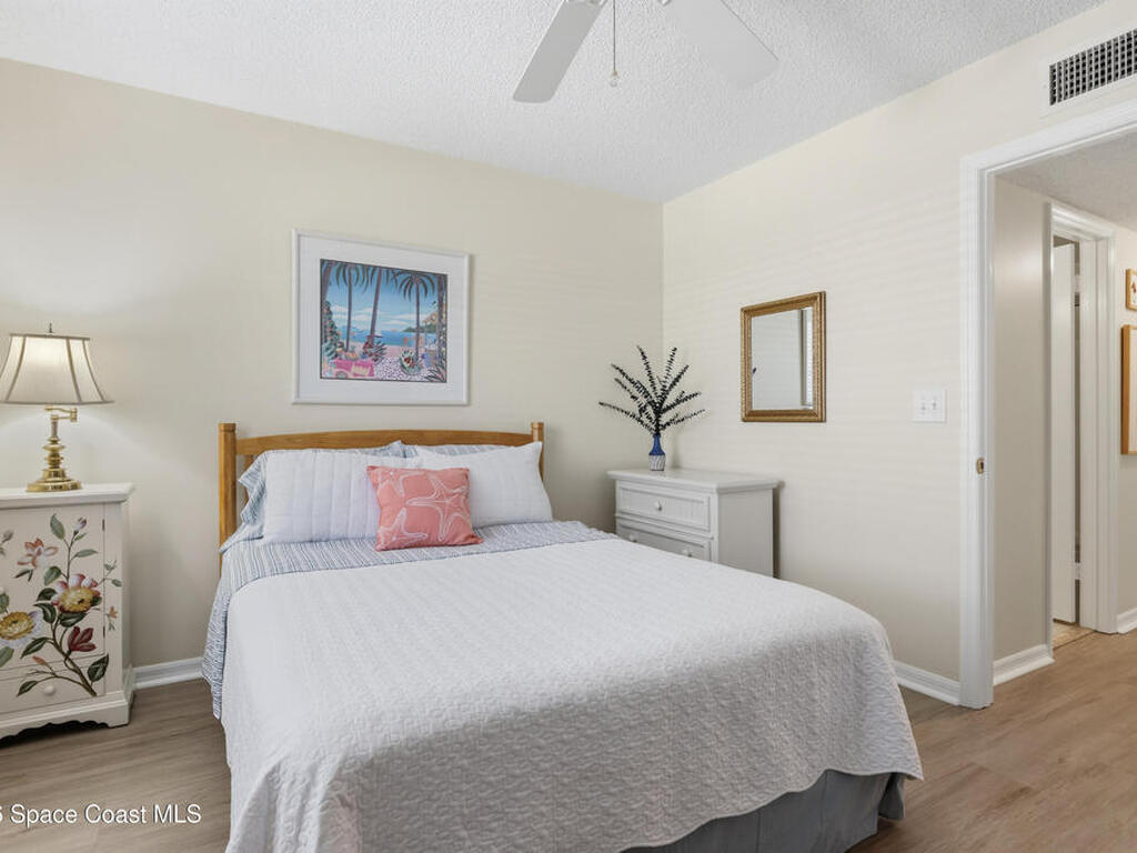 319 N Grove Isle Circle, Vero Beach, FL 32962