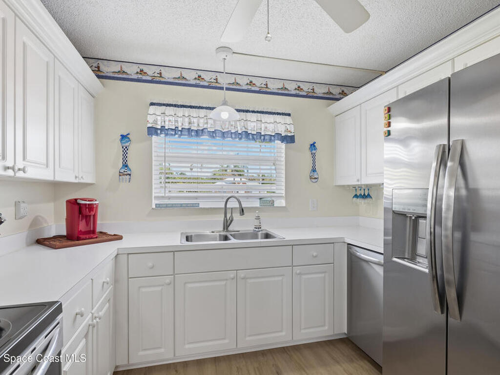 319 N Grove Isle Circle, Vero Beach, FL 32962