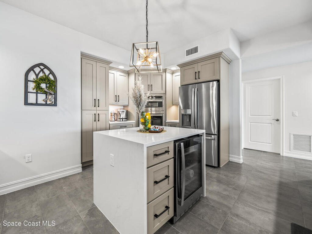 1465 S Harbor City Boulevard, Melbourne, FL 32901