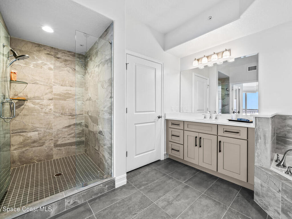 1465 S Harbor City Boulevard, Melbourne, FL 32901