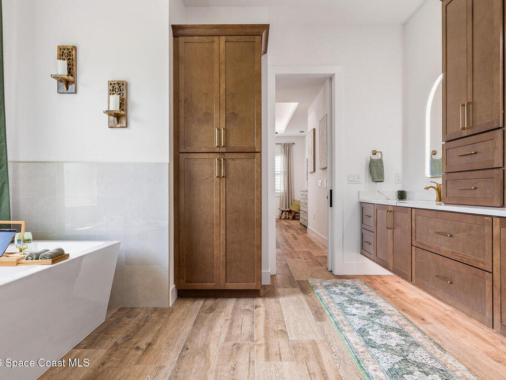 8350 Waxwing Cr Circle, Melbourne, FL 32940