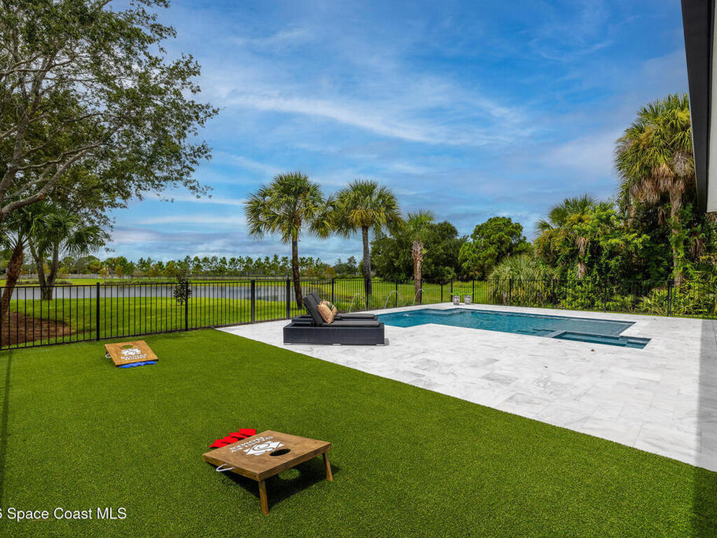 8350 Waxwing Cr Circle, Melbourne, FL 32940