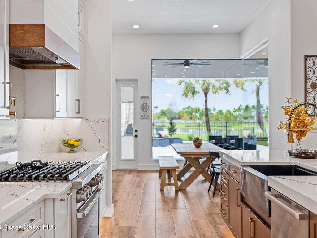 8350 Waxwing Cr Circle, Melbourne, FL 32940