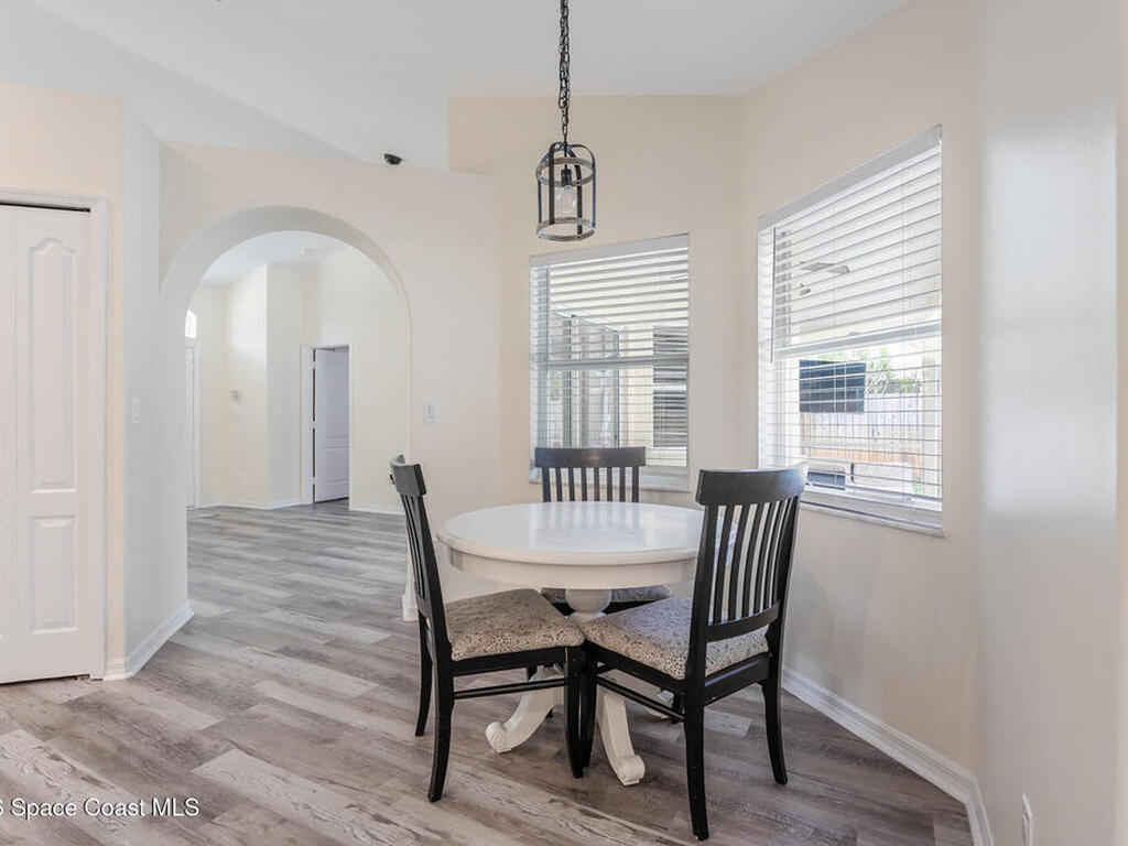 4920 48th Place, Vero Beach, FL 32967