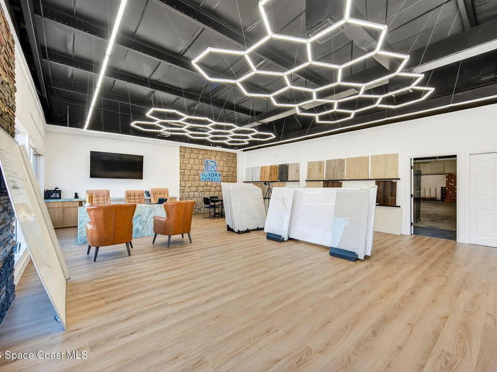 809 N Cocoa Boulevard, Cocoa, FL 32922