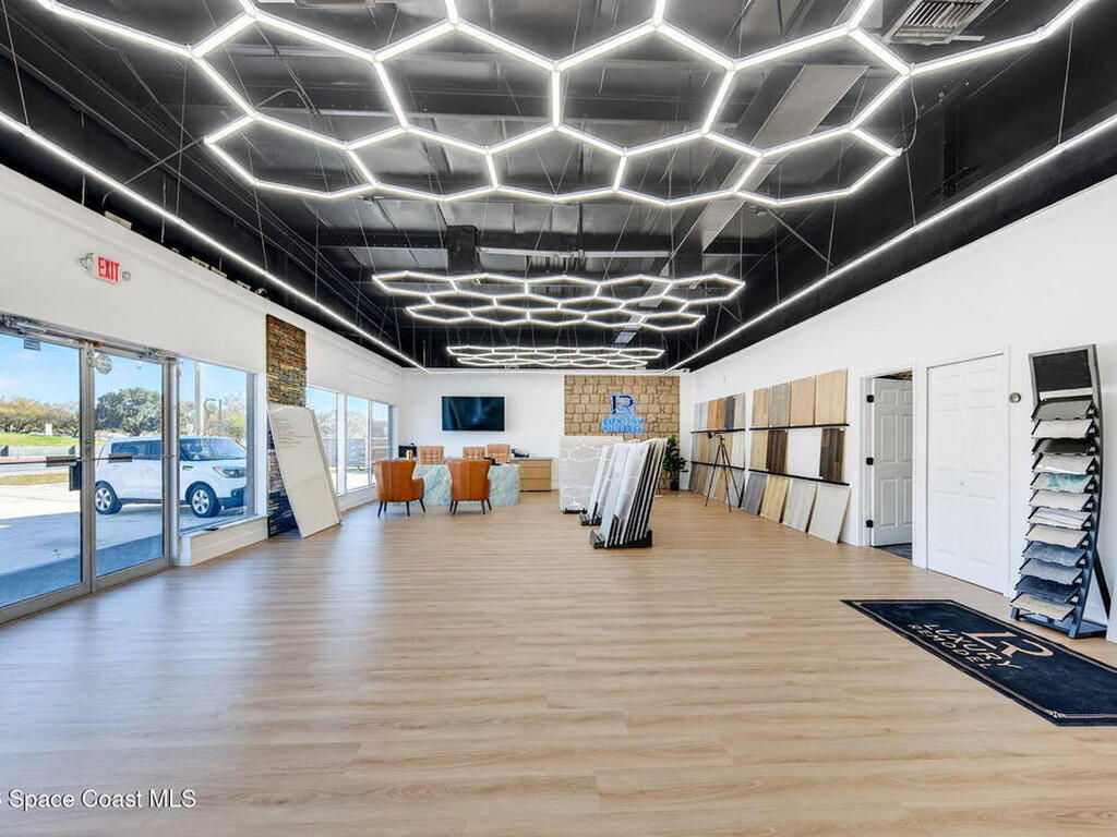 809 N Cocoa Boulevard, Cocoa, FL 32922