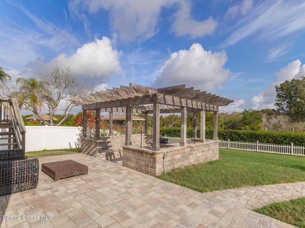 262 Lanternback Island Drive, Satellite Beach, FL 32937