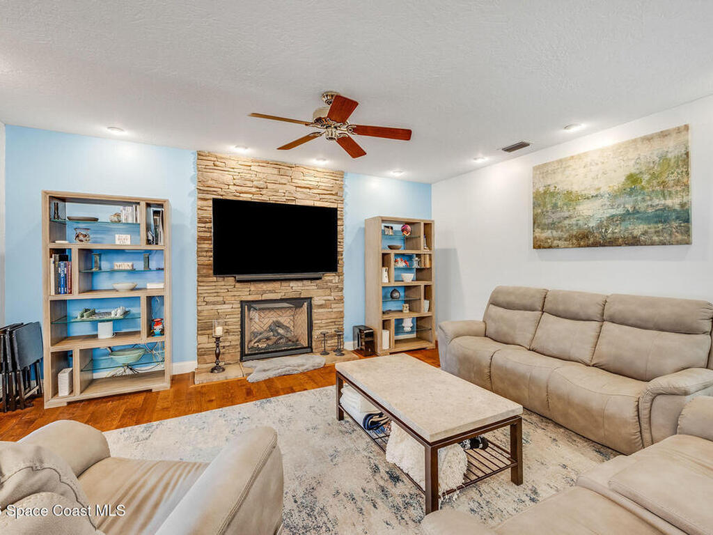 3910 Wateroak Way, Titusville, FL 32796