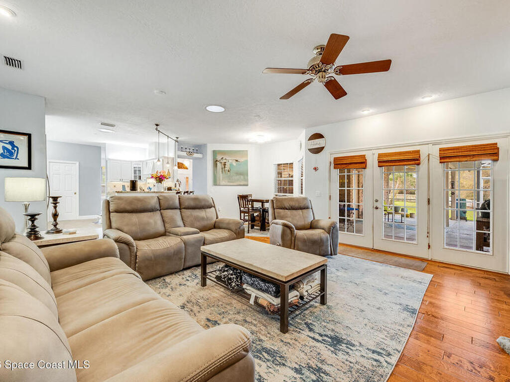 3910 Wateroak Way, Titusville, FL 32796