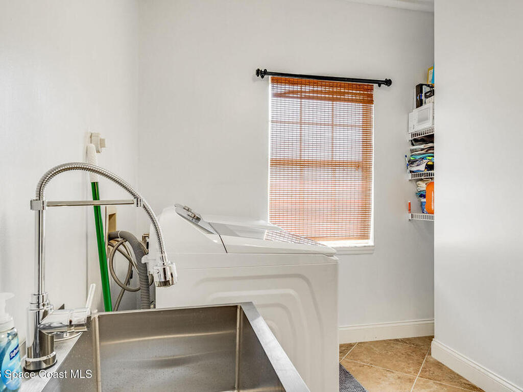 3910 Wateroak Way, Titusville, FL 32796