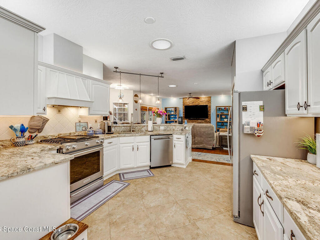 3910 Wateroak Way, Titusville, FL 32796