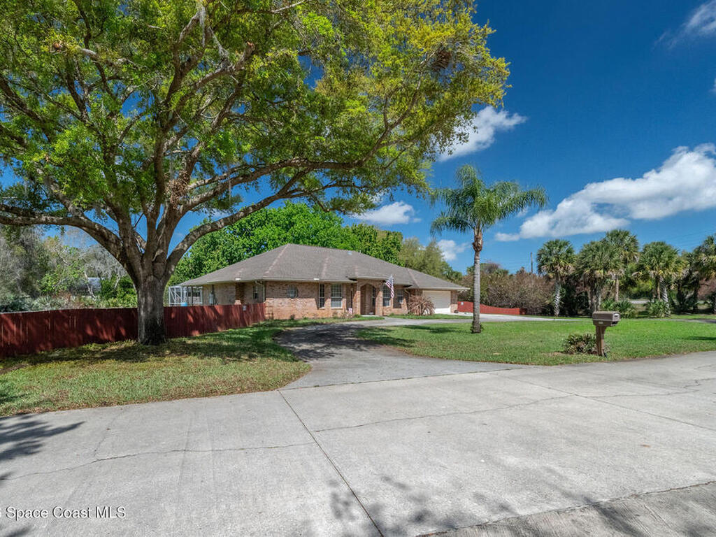 3910 Wateroak Way, Titusville, FL 32796