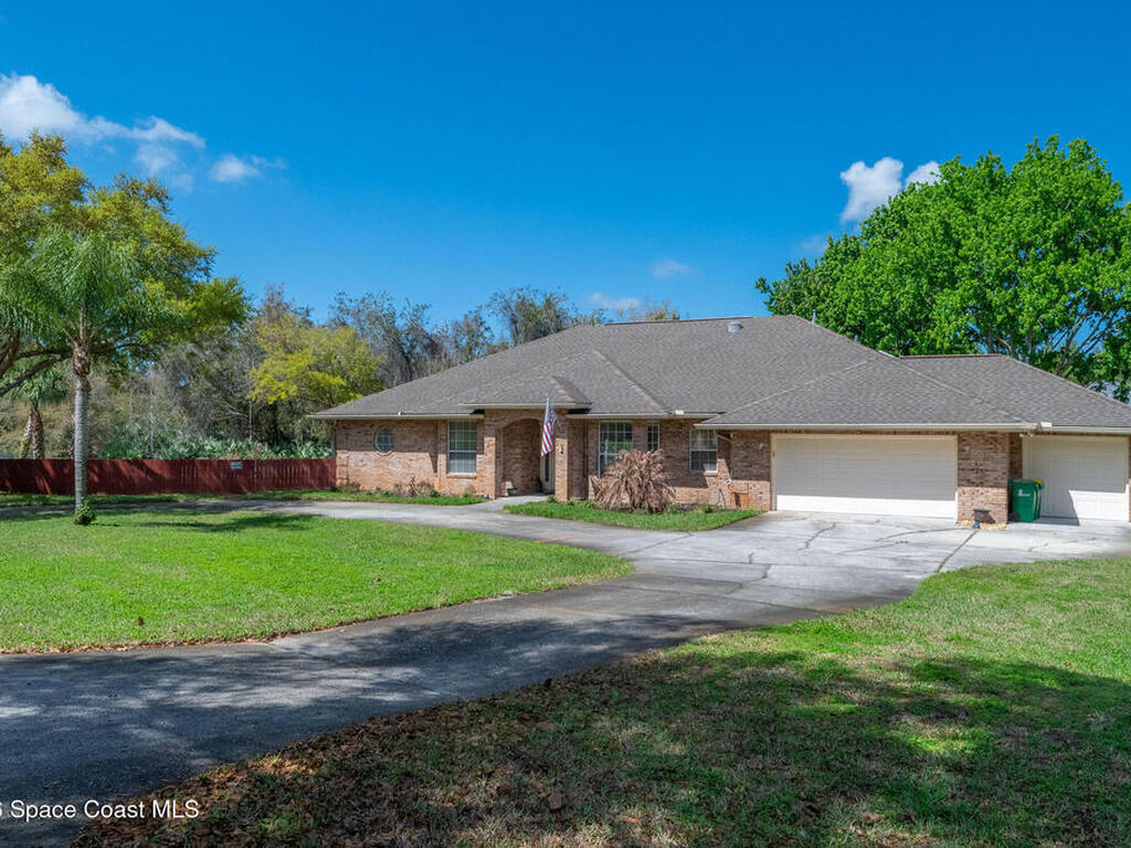 3910 Wateroak Way, Titusville, FL 32796