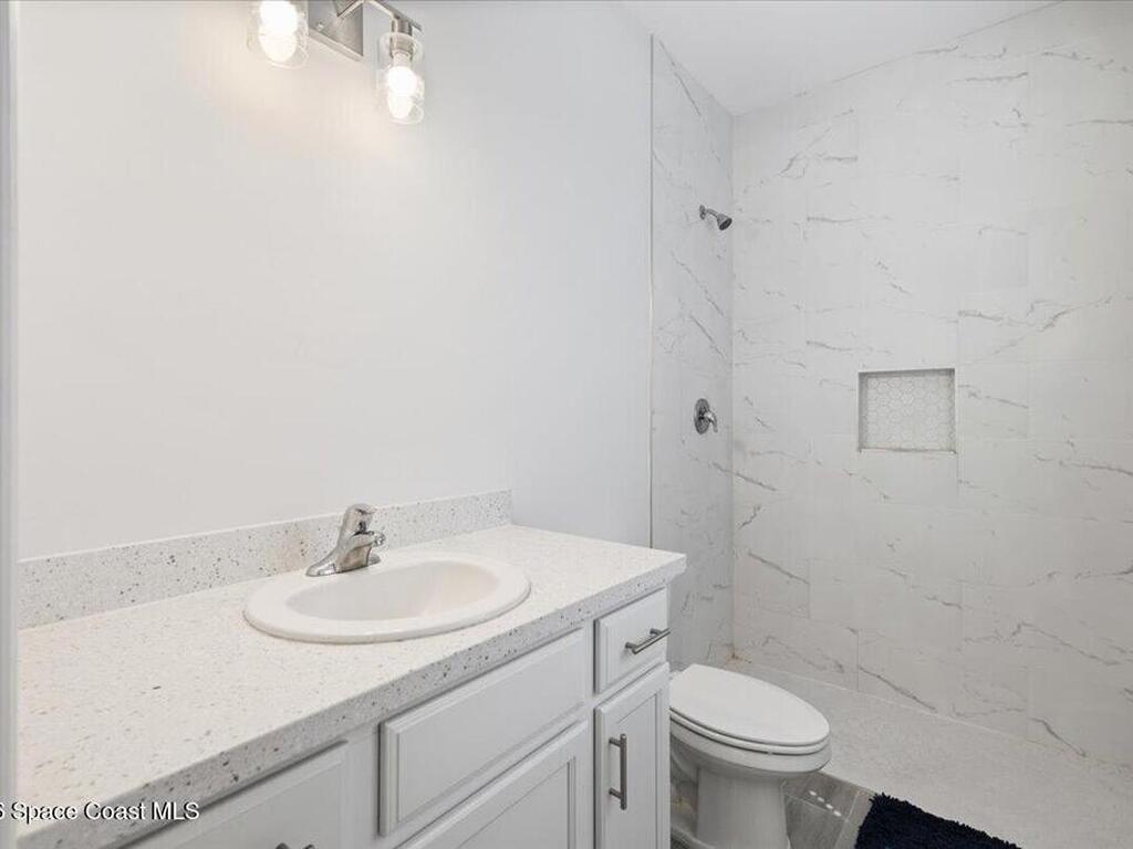 1645 19th Avenue, Vero Beach, FL 32962