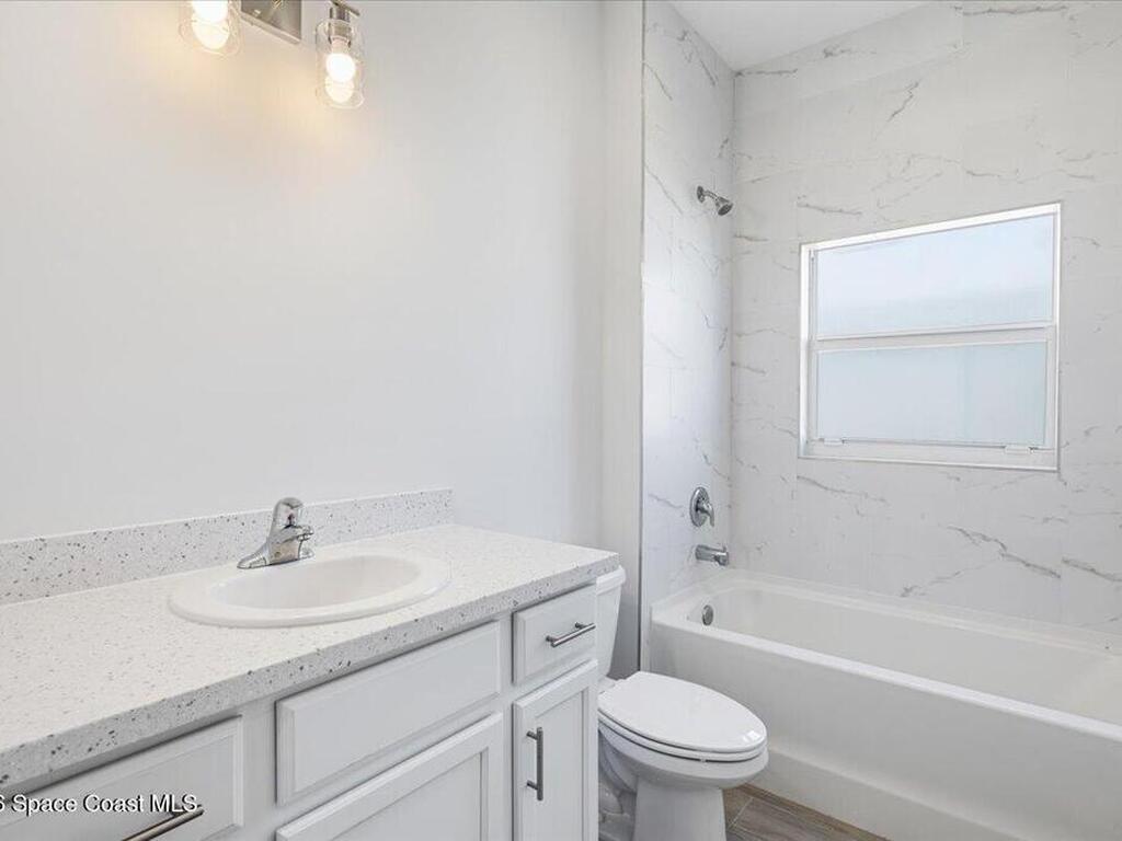 1645 19th Avenue, Vero Beach, FL 32962