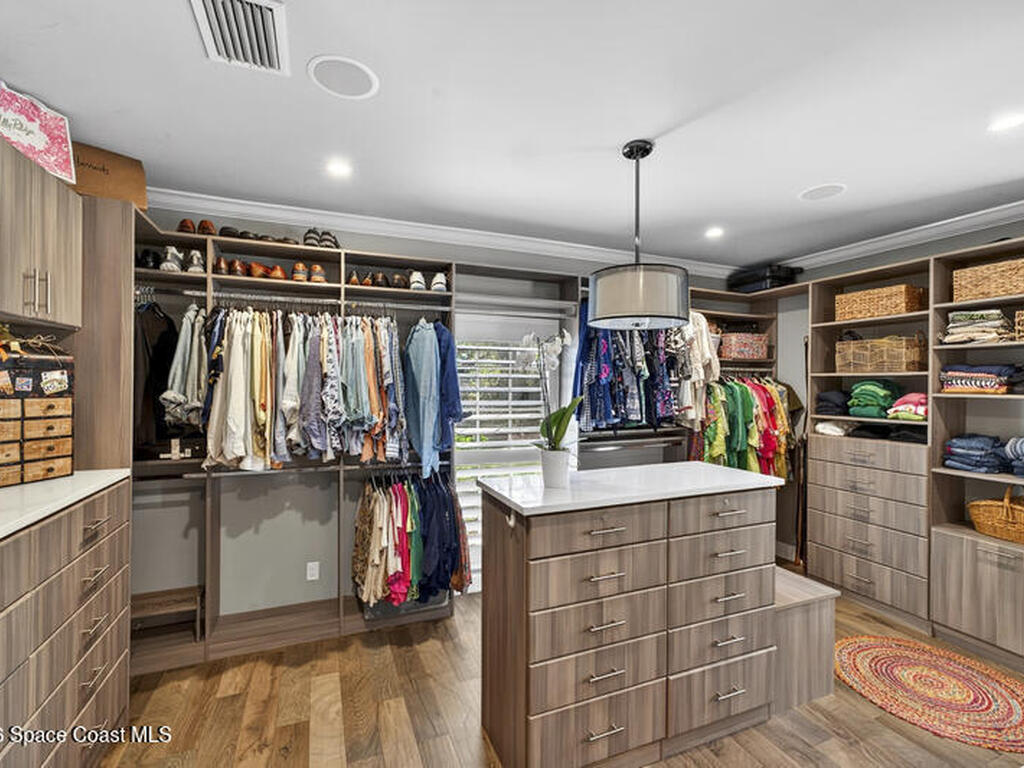 4691 Pebble Bay Circle, Indian River Shores, FL 32963