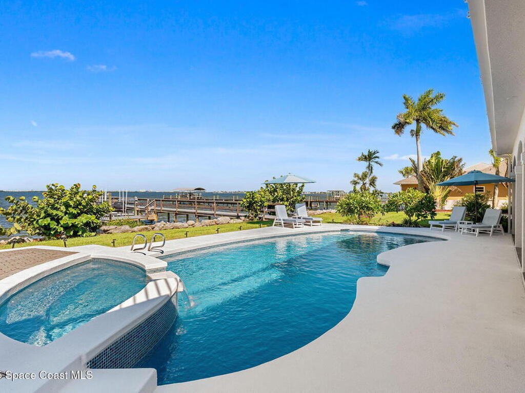 1840 Harbor Point Drive, Merritt Island, FL 32952