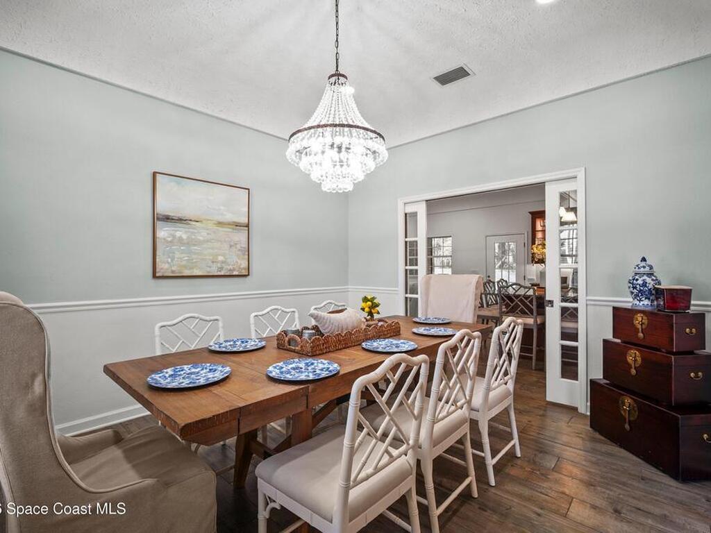 572 Lake Ashley Circle, Melbourne, FL 32904