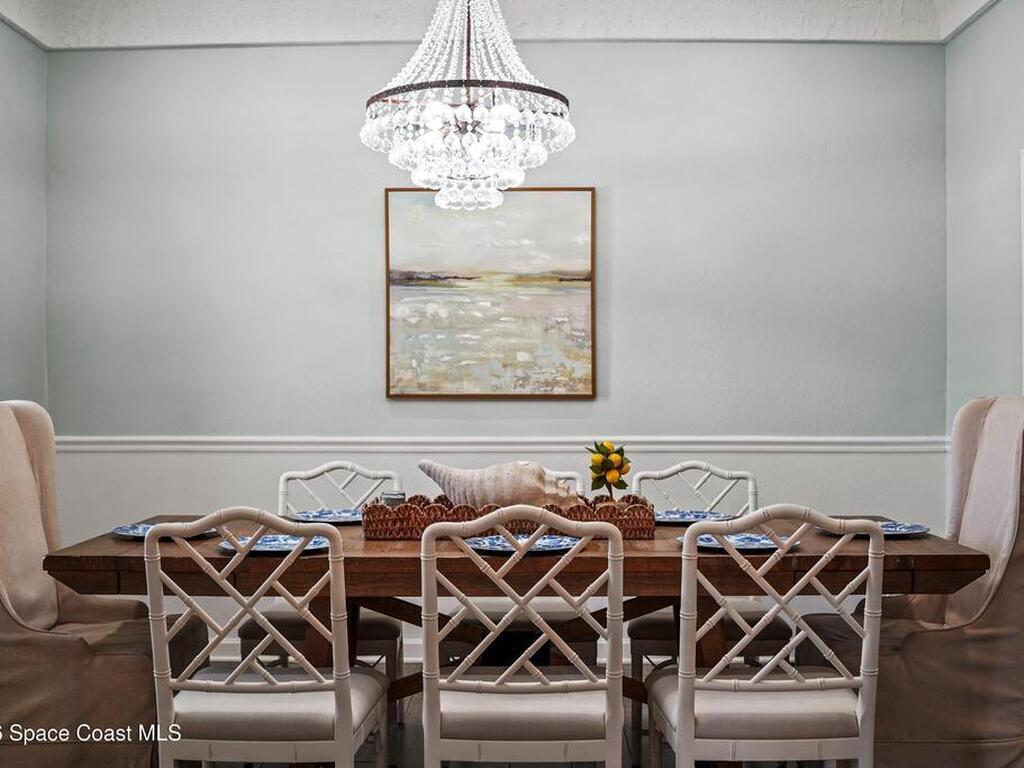 572 Lake Ashley Circle, Melbourne, FL 32904