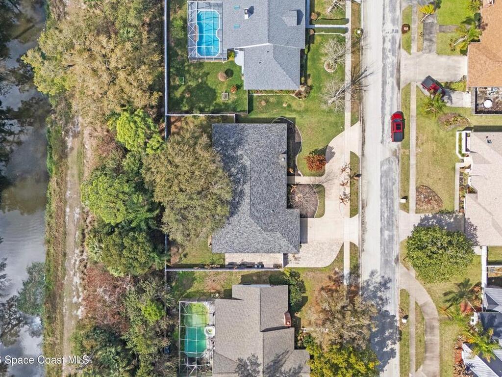 572 Lake Ashley Circle, Melbourne, FL 32904