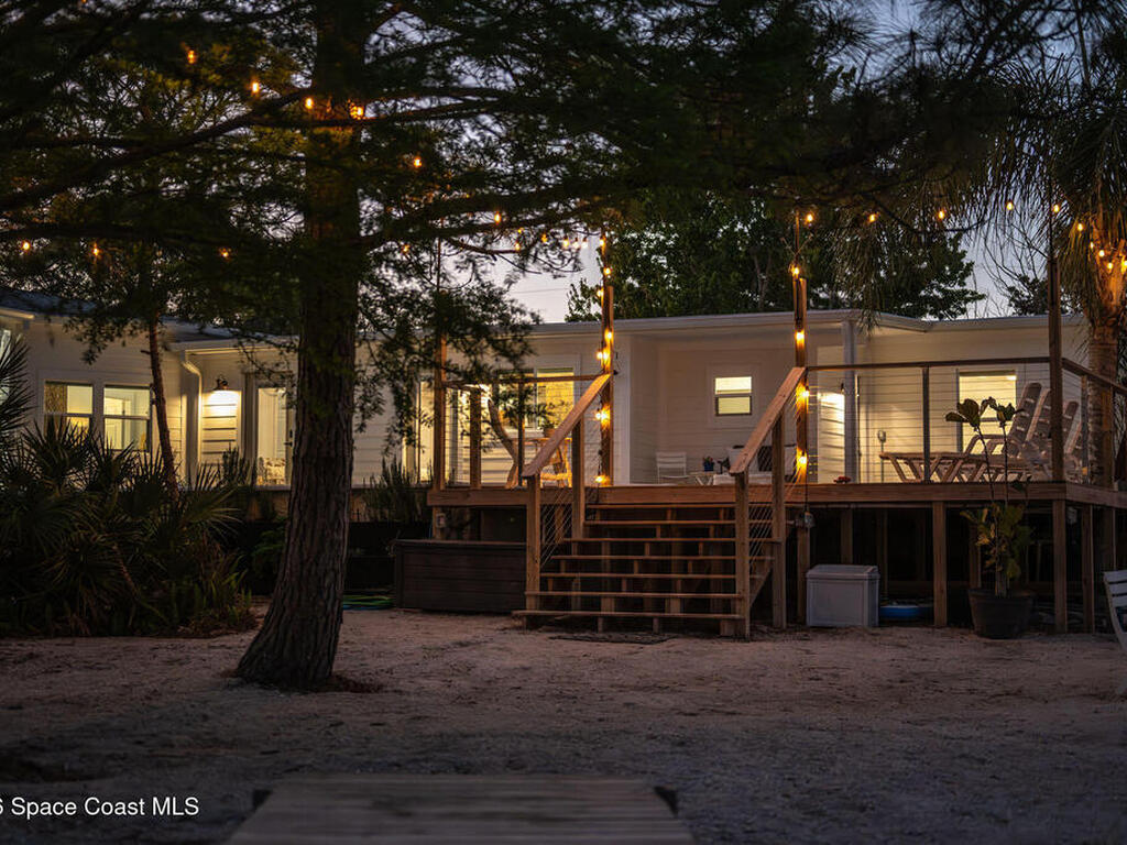 4160 Hidden Lakes Drive, Mims, FL 32754