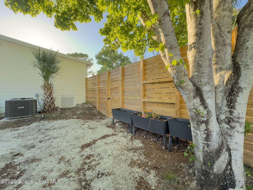 4160 Hidden Lakes Drive, Mims, FL 32754