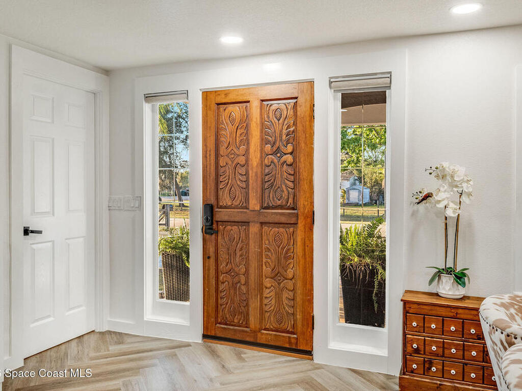 4160 Hidden Lakes Drive, Mims, FL 32754