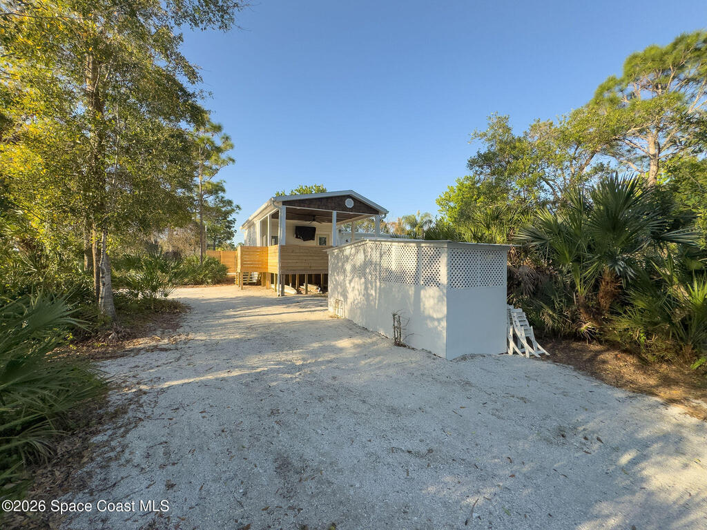 4160 Hidden Lakes Drive, Mims, FL 32754