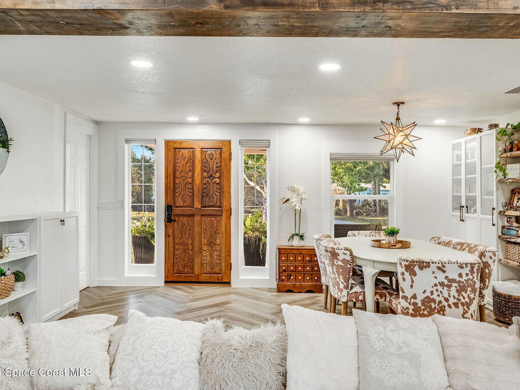 4160 Hidden Lakes Drive, Mims, FL 32754