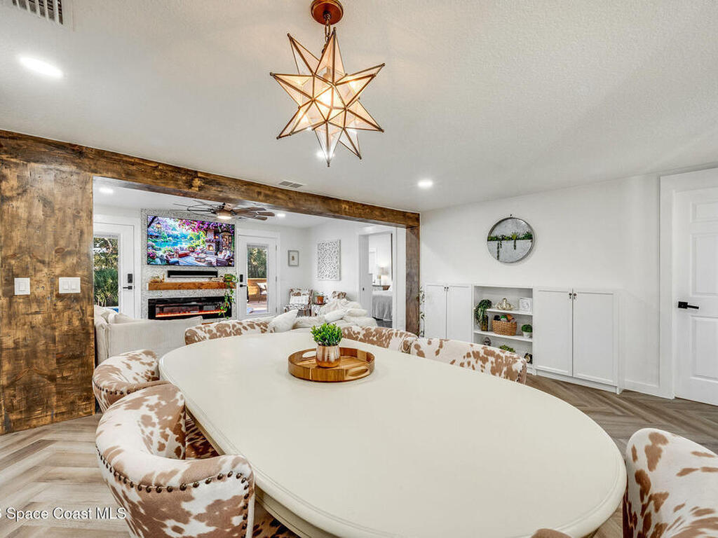 4160 Hidden Lakes Drive, Mims, FL 32754