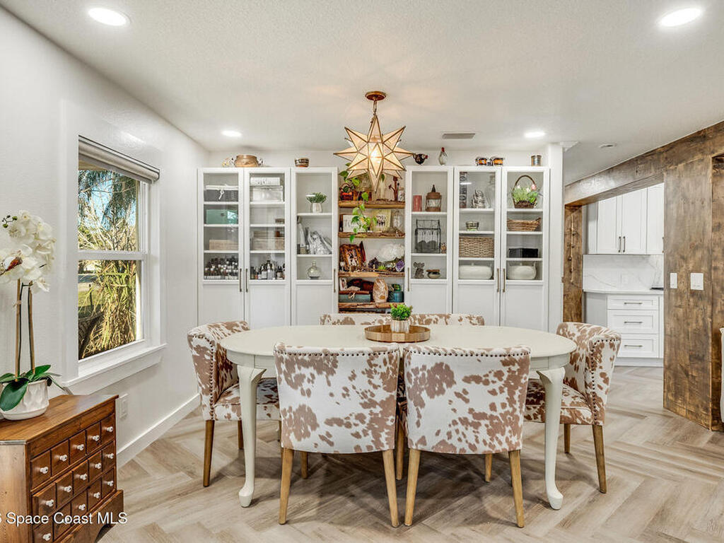 4160 Hidden Lakes Drive, Mims, FL 32754