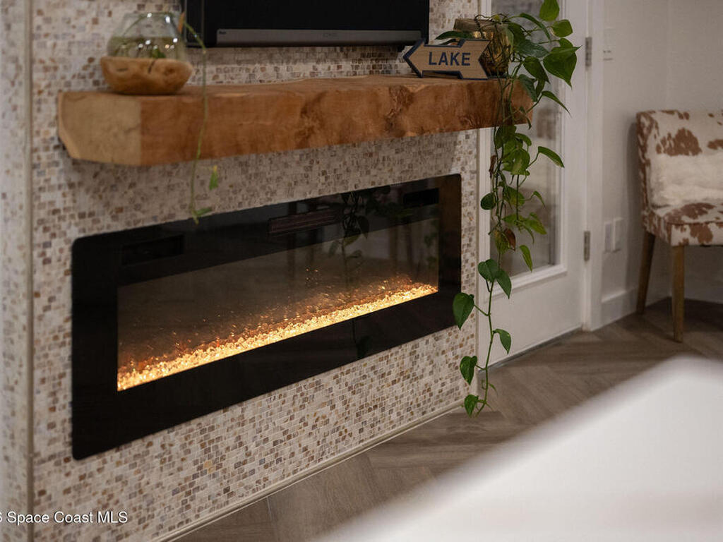 4160 Hidden Lakes Drive, Mims, FL 32754