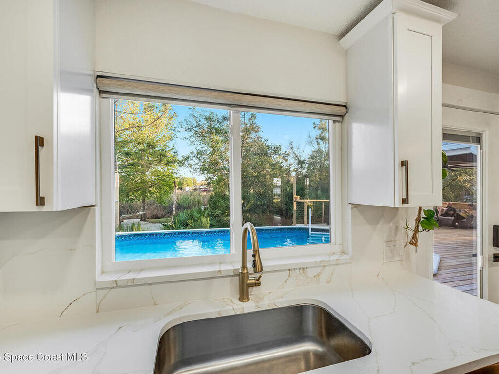 4160 Hidden Lakes Drive, Mims, FL 32754