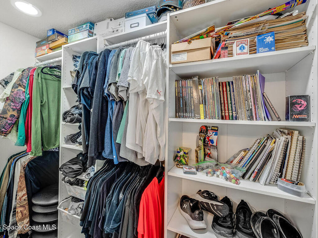 4160 Hidden Lakes Drive, Mims, FL 32754