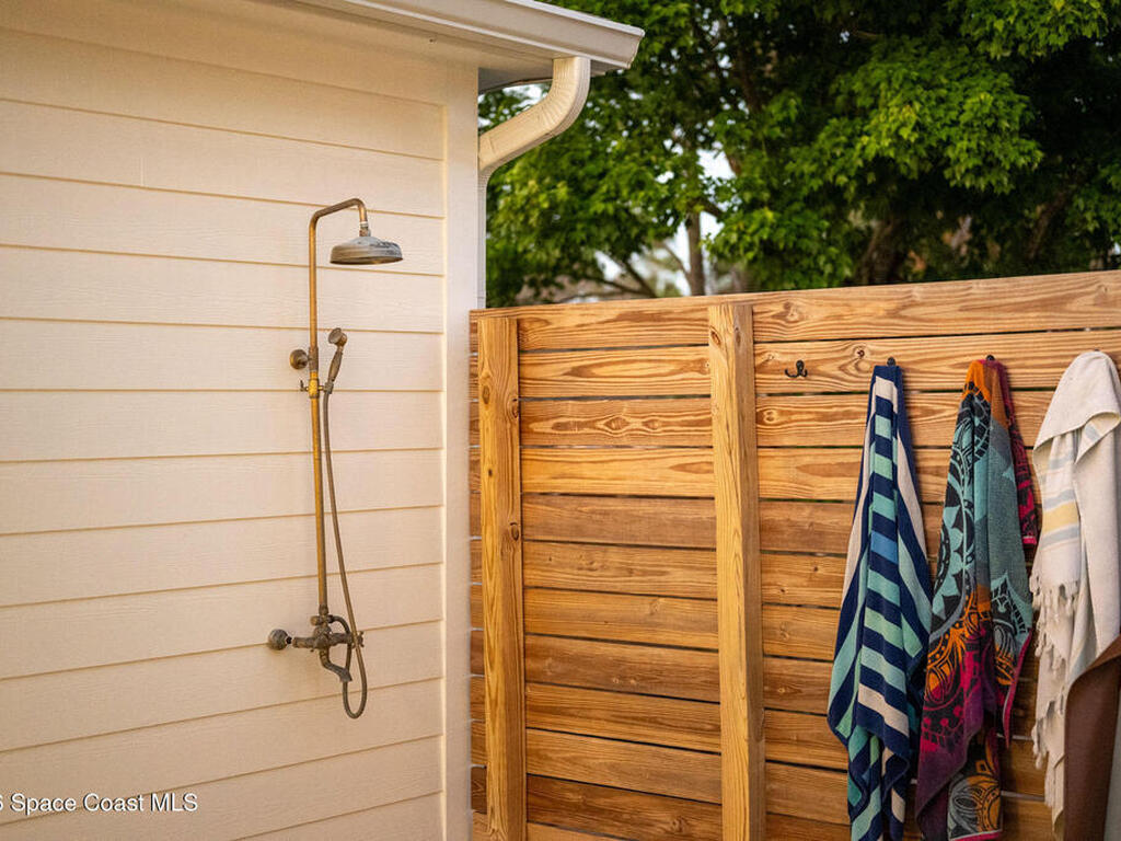 4160 Hidden Lakes Drive, Mims, FL 32754