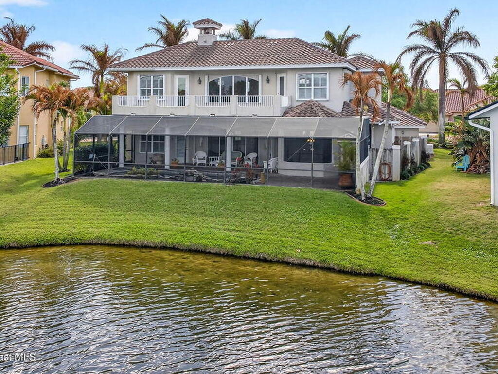 340 Newport Drive, Indialantic, FL 32903