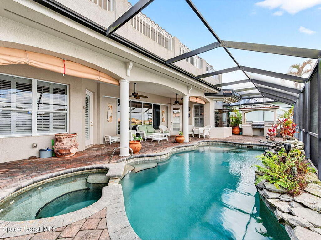 340 Newport Drive, Indialantic, FL 32903