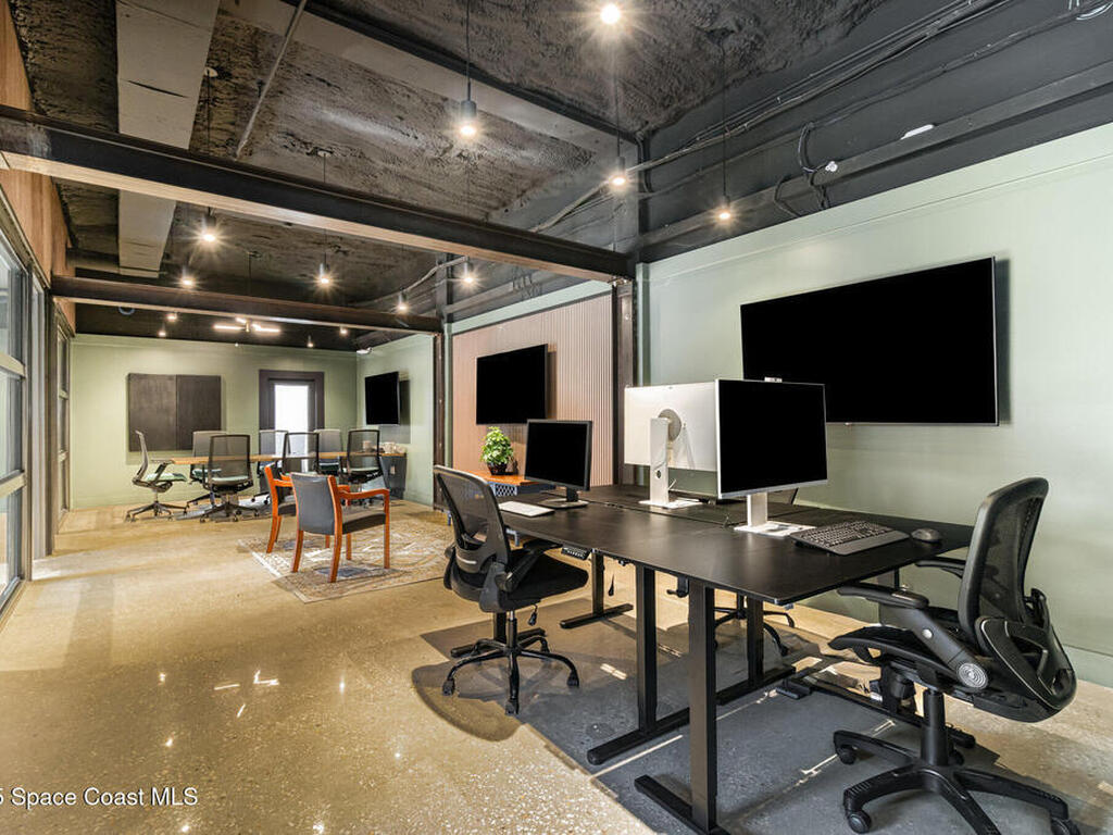 1917 S Harbor City Boulevard, Melbourne, FL 32901