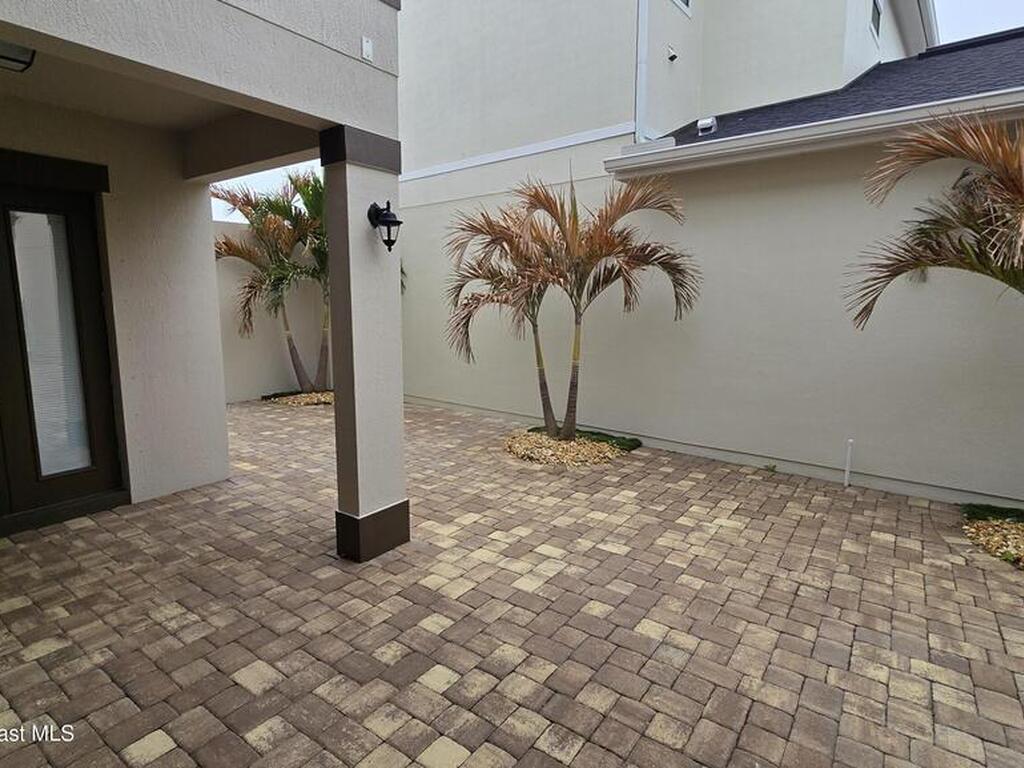 8416 Lyside Drive, Melbourne, FL 32940