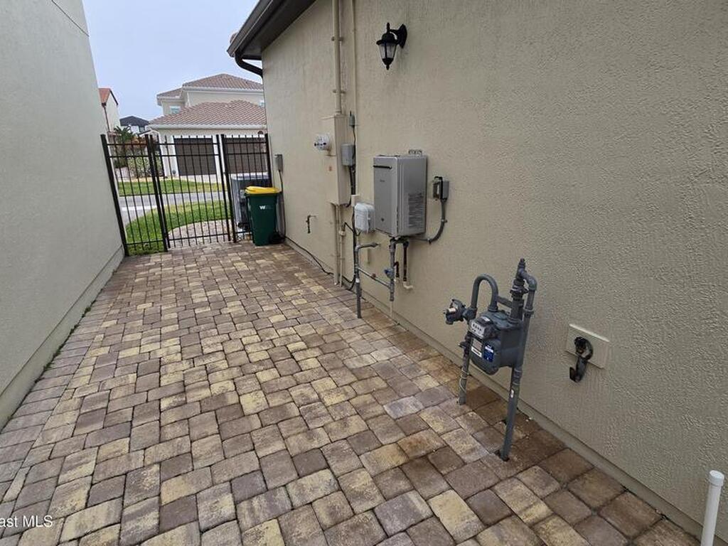 8416 Lyside Drive, Melbourne, FL 32940