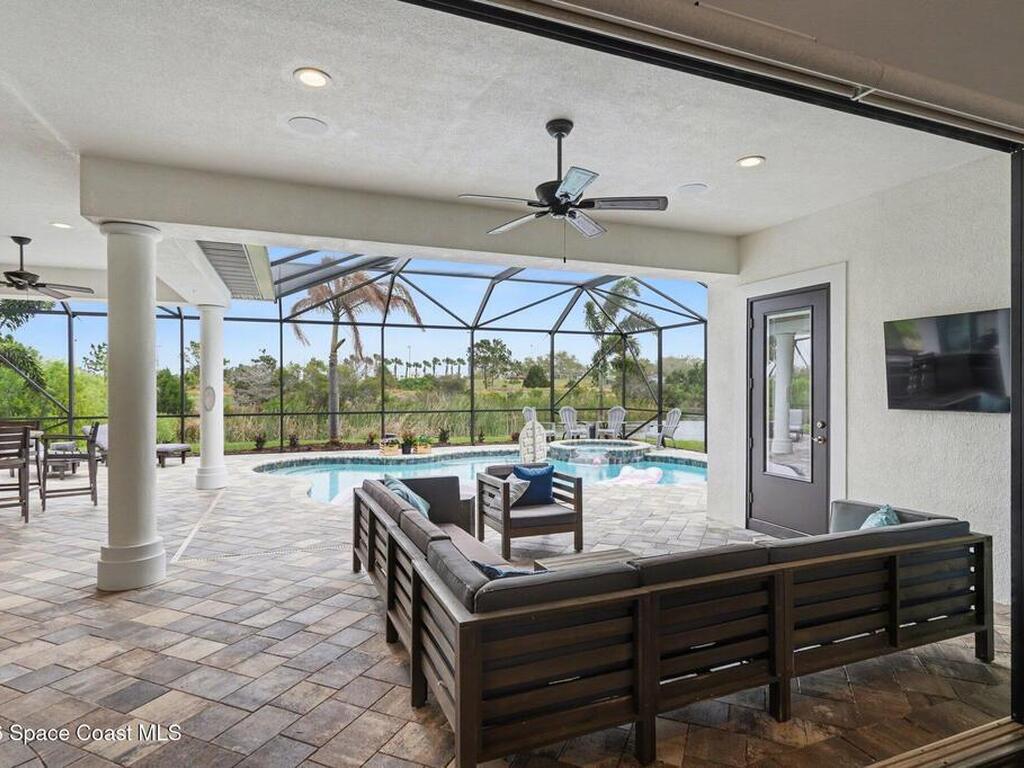 2882 Emeldi Lane, Melbourne, FL 32940