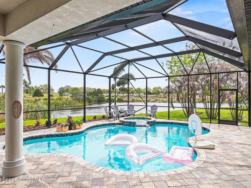 2882 Emeldi Lane, Melbourne, FL 32940