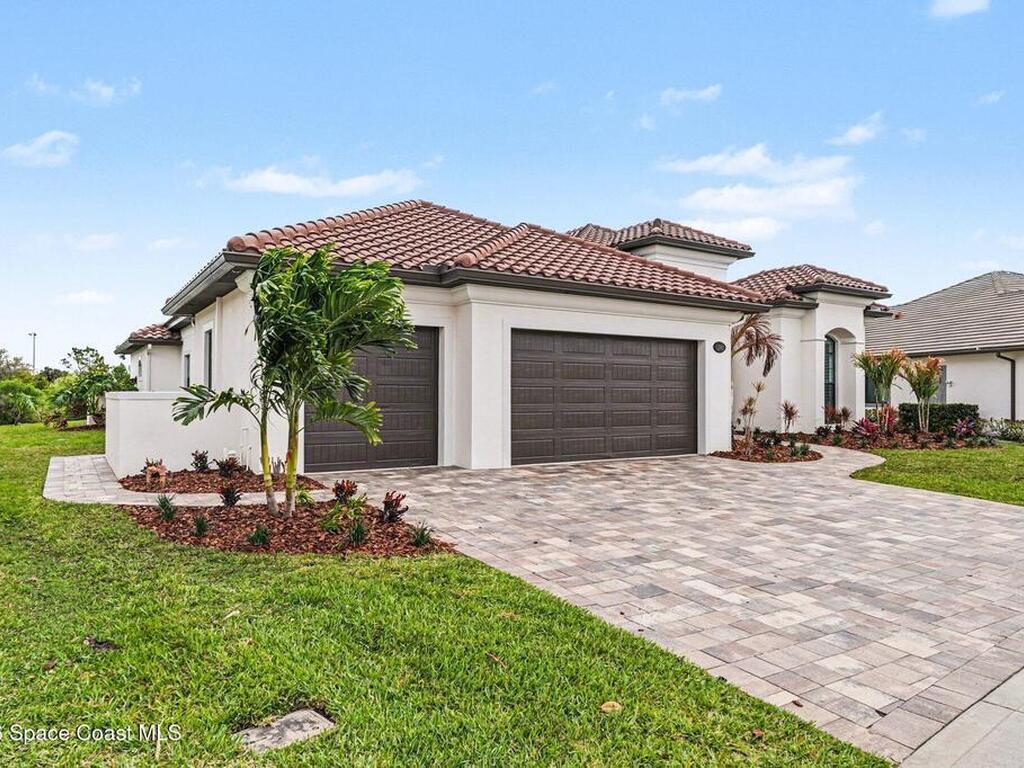 2882 Emeldi Lane, Melbourne, FL 32940