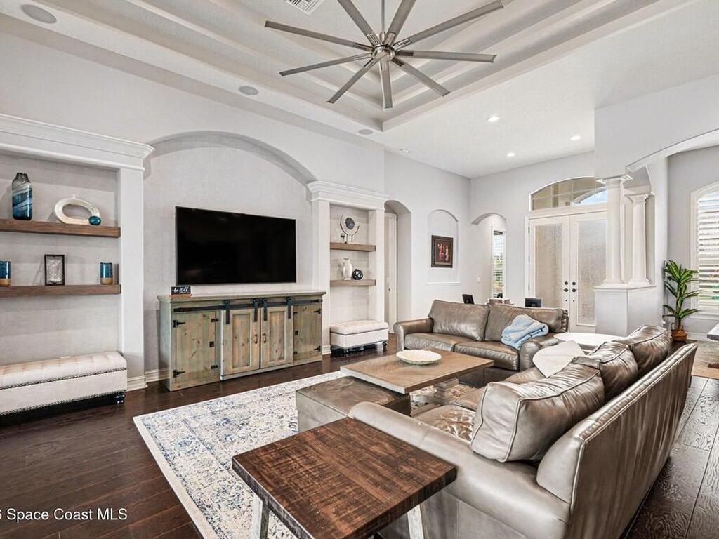 2882 Emeldi Lane, Melbourne, FL 32940